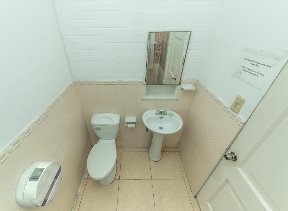 Hostal Amador Familiar ปานามาซิตี้ ภายนอก รูปภาพ